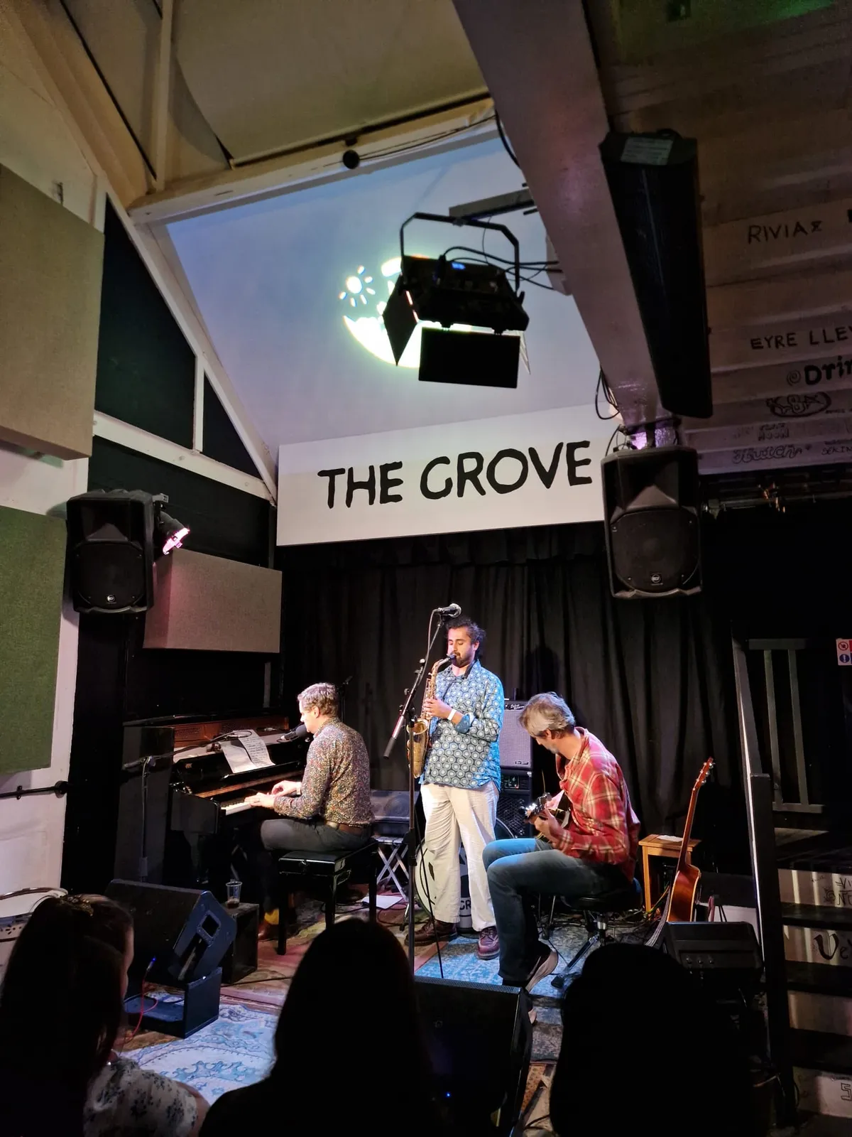 Duo at the Grove